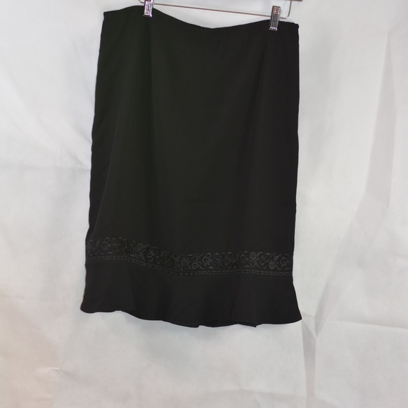 Black embroidered two pice Skirt/Jacket Suit SZ 14 John Meyer - Picture 7 of 10